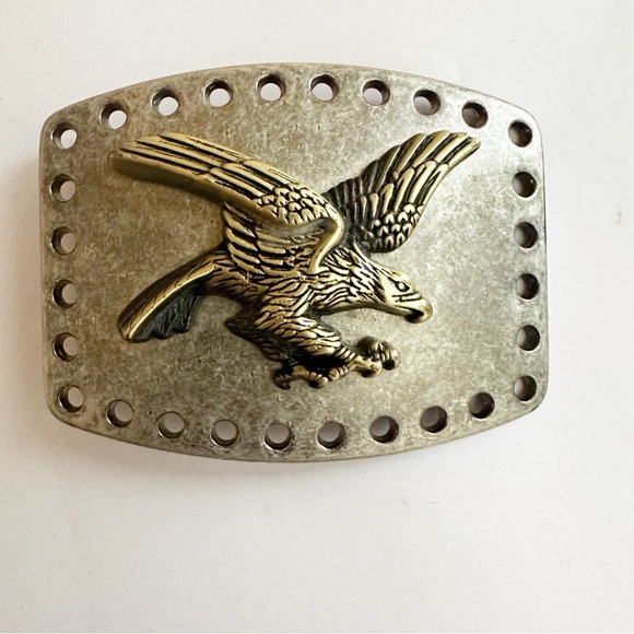Silver vintage eagle belt buckle. - Picture 1 of 3